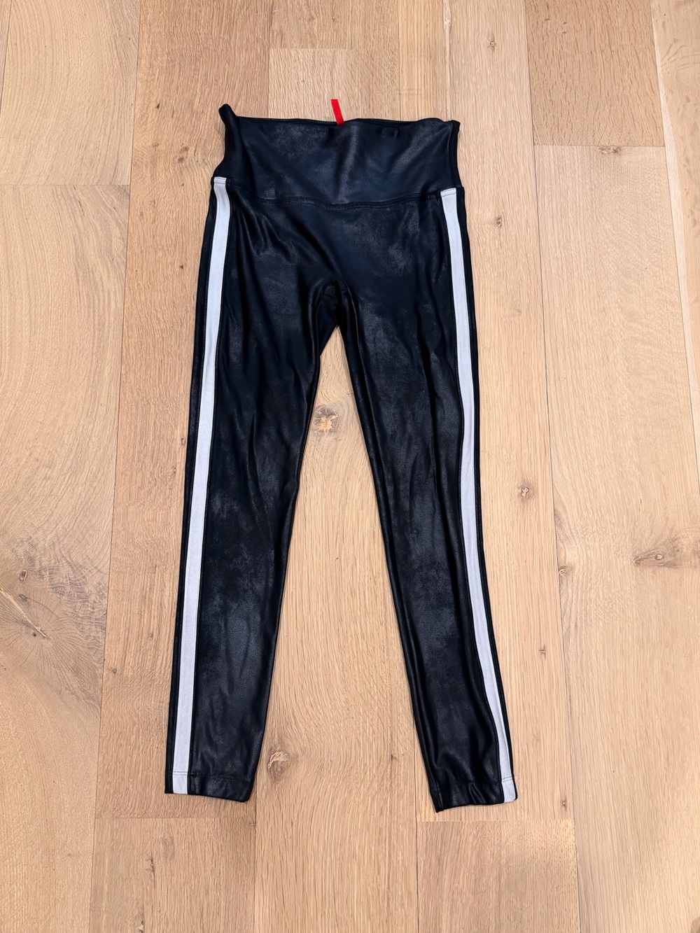 SPANX Faux Leather Side Stripe Leggings Size Medium